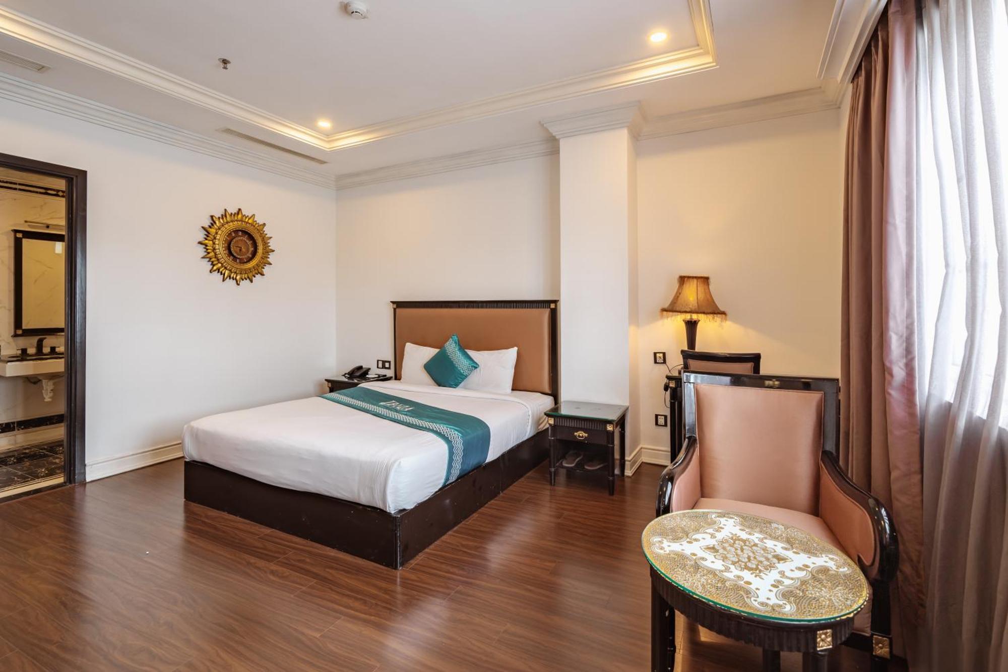 Ibiza Riverfront Da Nang Hotel Powered By Aston Exterior photo